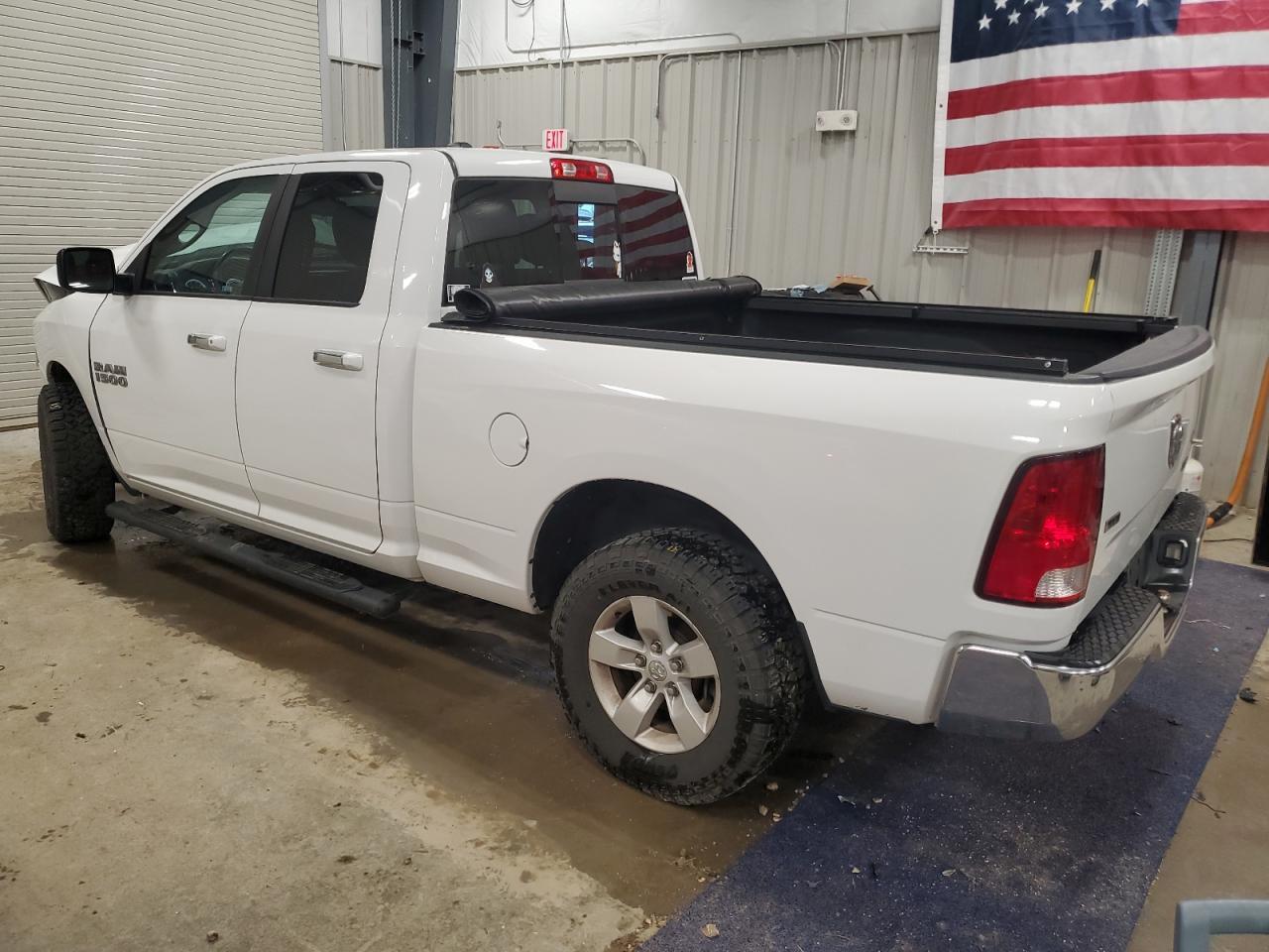 2015 Ram 1500 Slt - Image 2