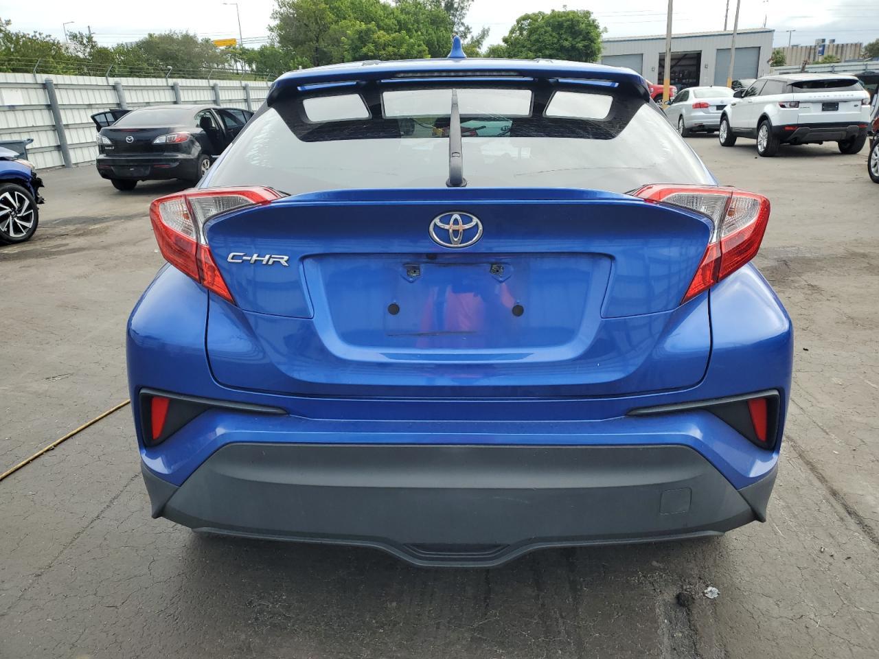 2020 Toyota C-Hr Xle - Image 6