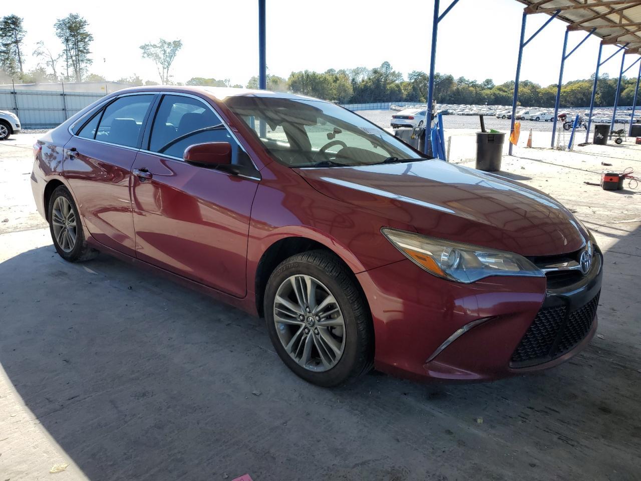 2017 Toyota Camry Le - Image 4