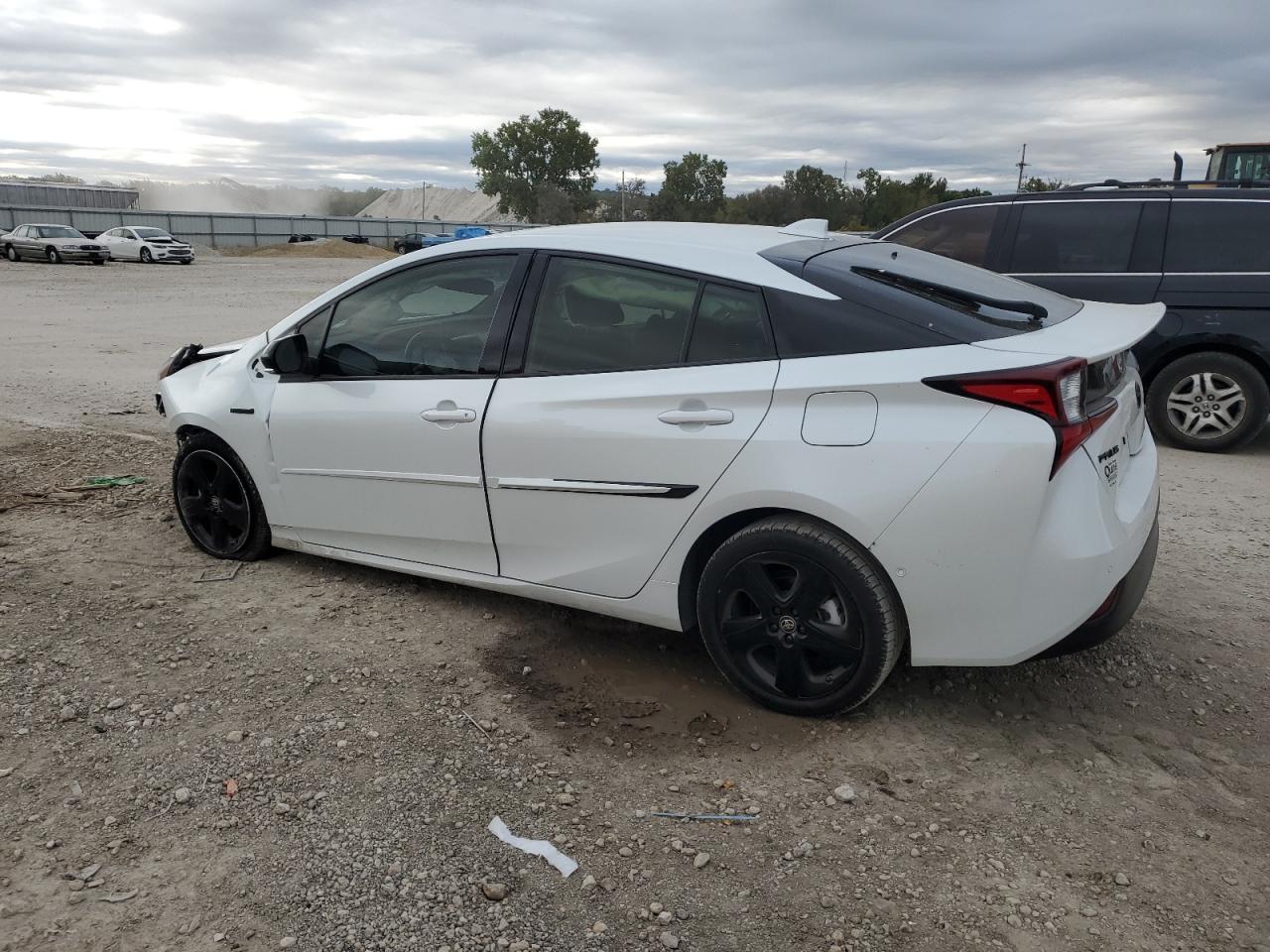 2021 Toyota Prius Special Edition - Фото 2