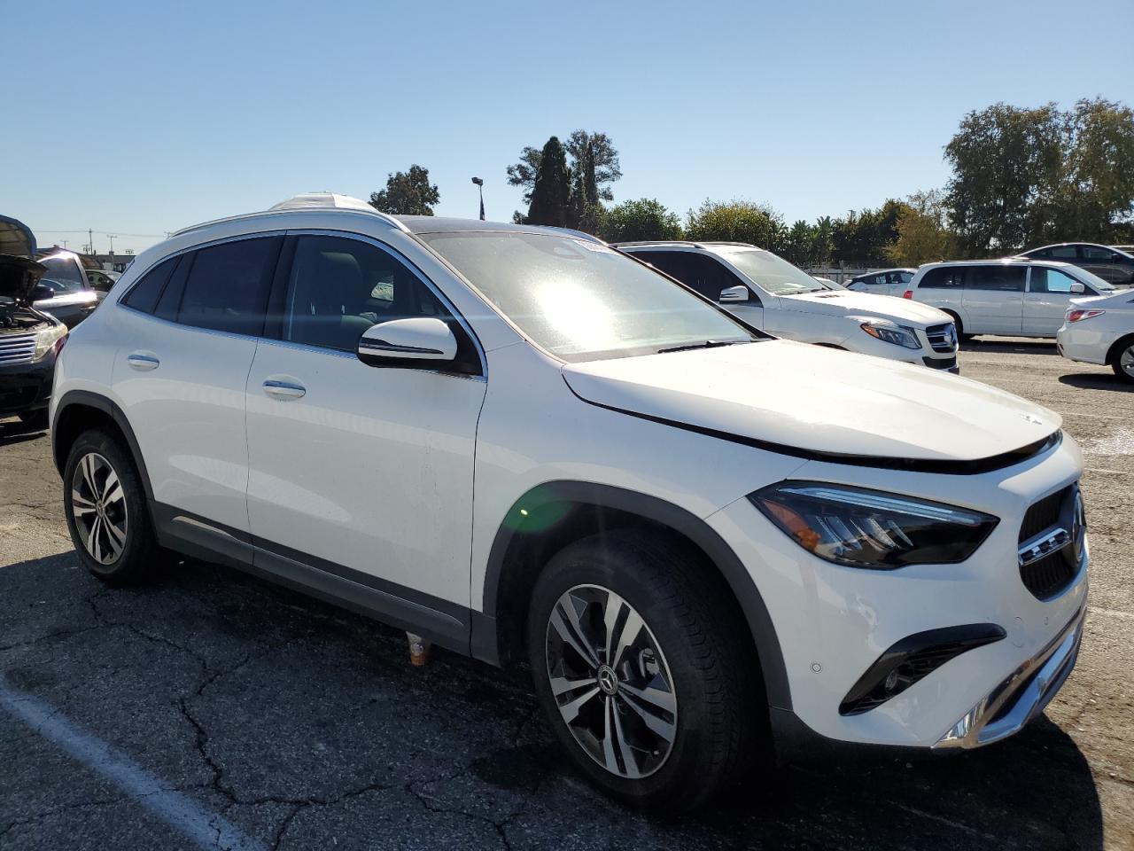 2025 Mercedes-Benz Gla 250 - Image 4