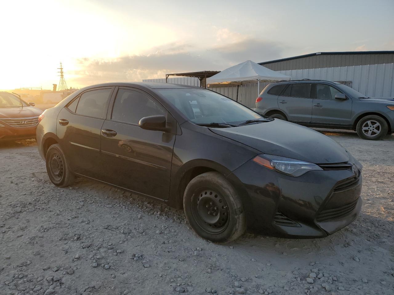 2017 Toyota Corolla L - Image 4