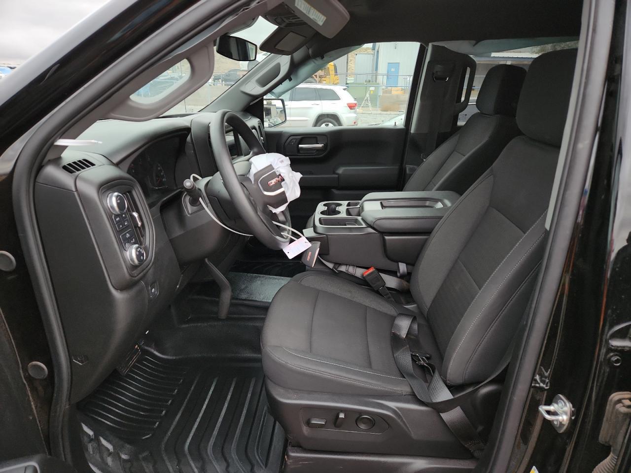 2025 GMC Sierra K1500 - Image 7