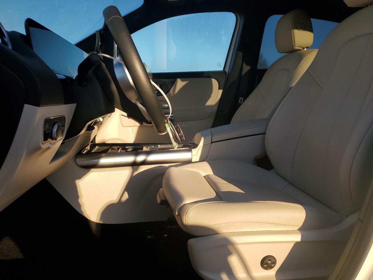 2025 Mercedes-Benz Gla 250 4Matic - Фото 7