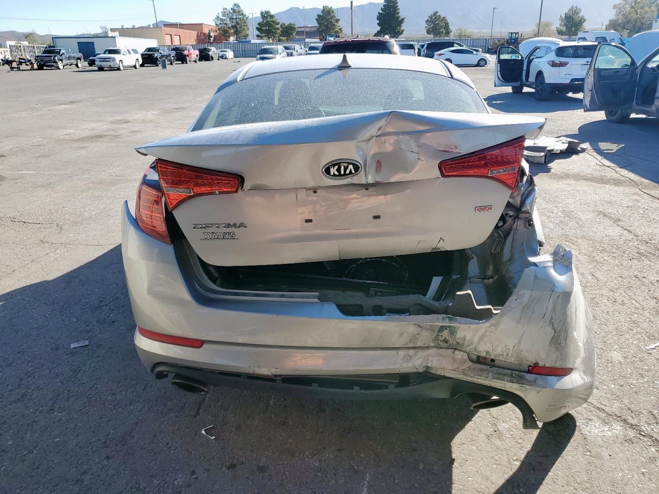 2011 Kia Optima Lx - Image 6