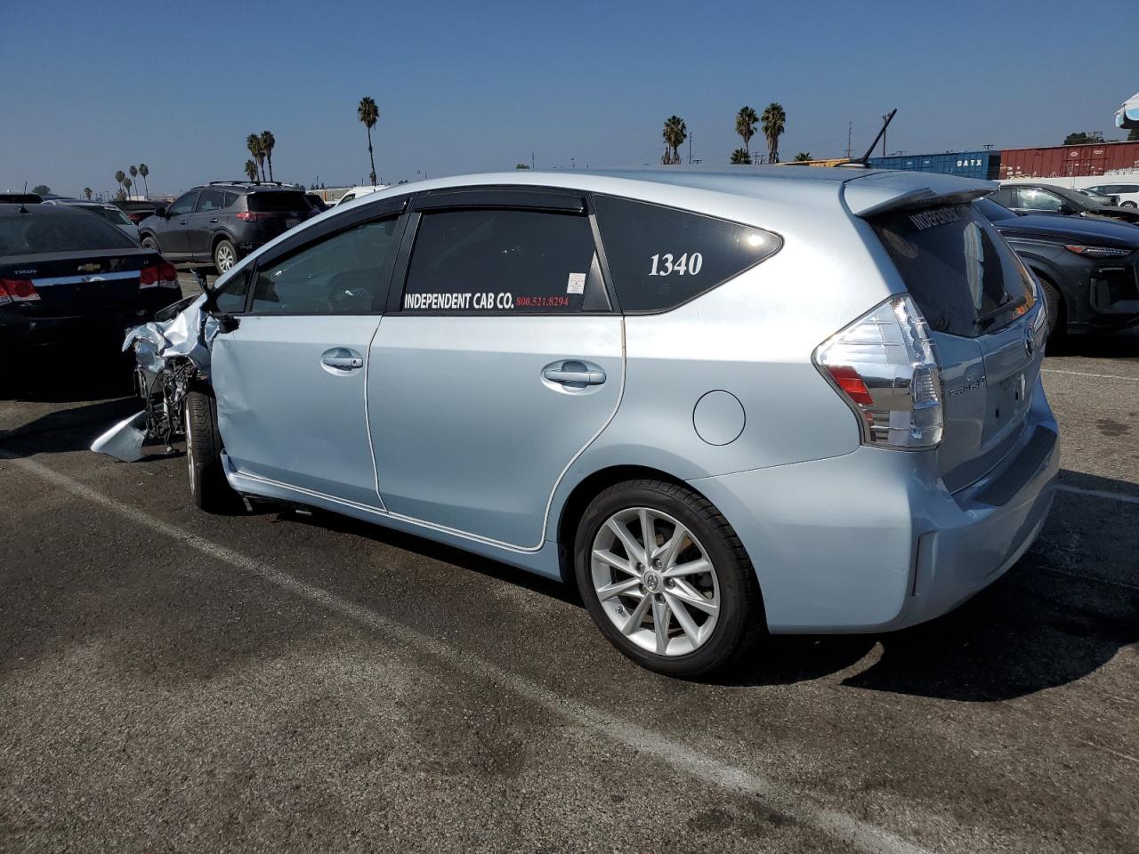 2012 Toyota Prius V - Фото 2