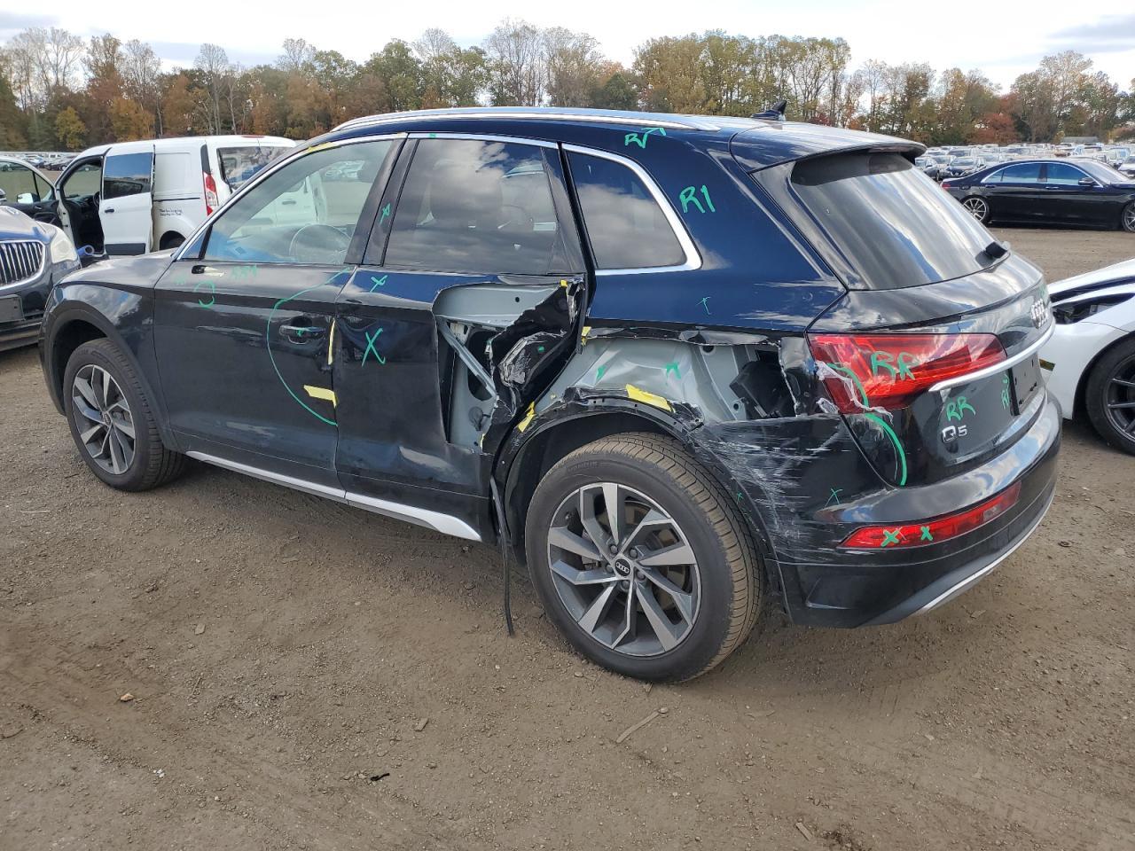 2021 Audi Q5 Premium Plus - Image 2