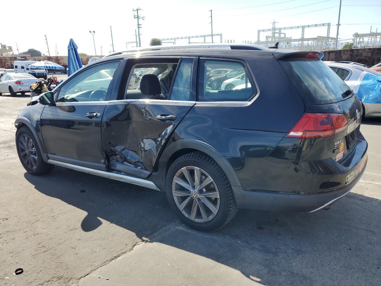 2017 Volkswagen Golf Alltrack S - Фото 2