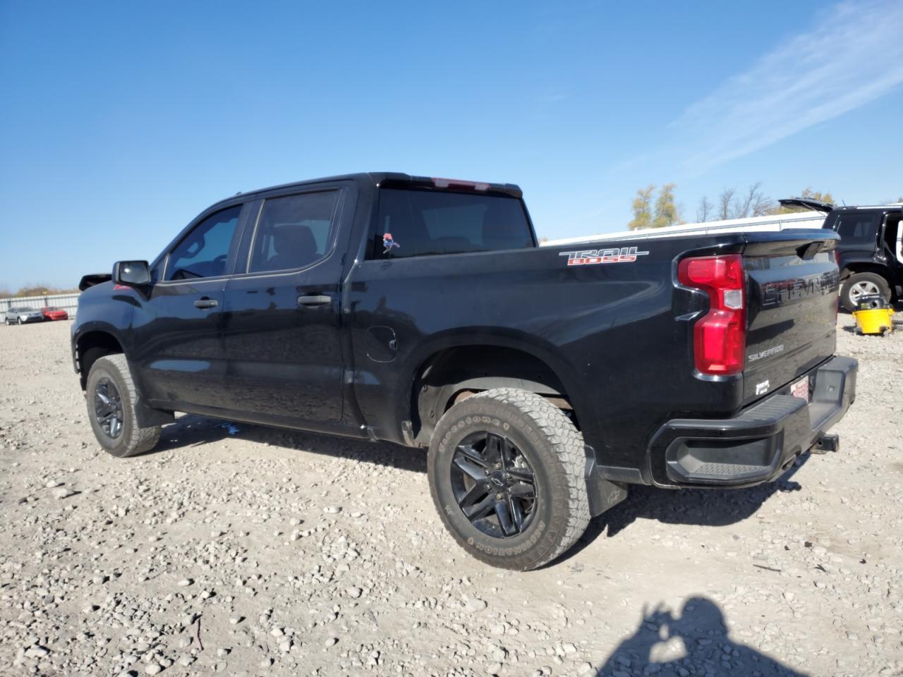 2021 Chevrolet Silverado K1500 Trail Boss Custom - Фото 2