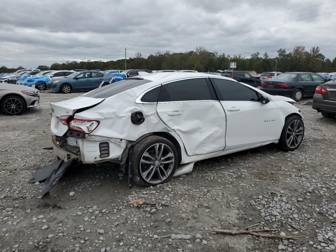 2022 Chevrolet Malibu Lt - Фото 3