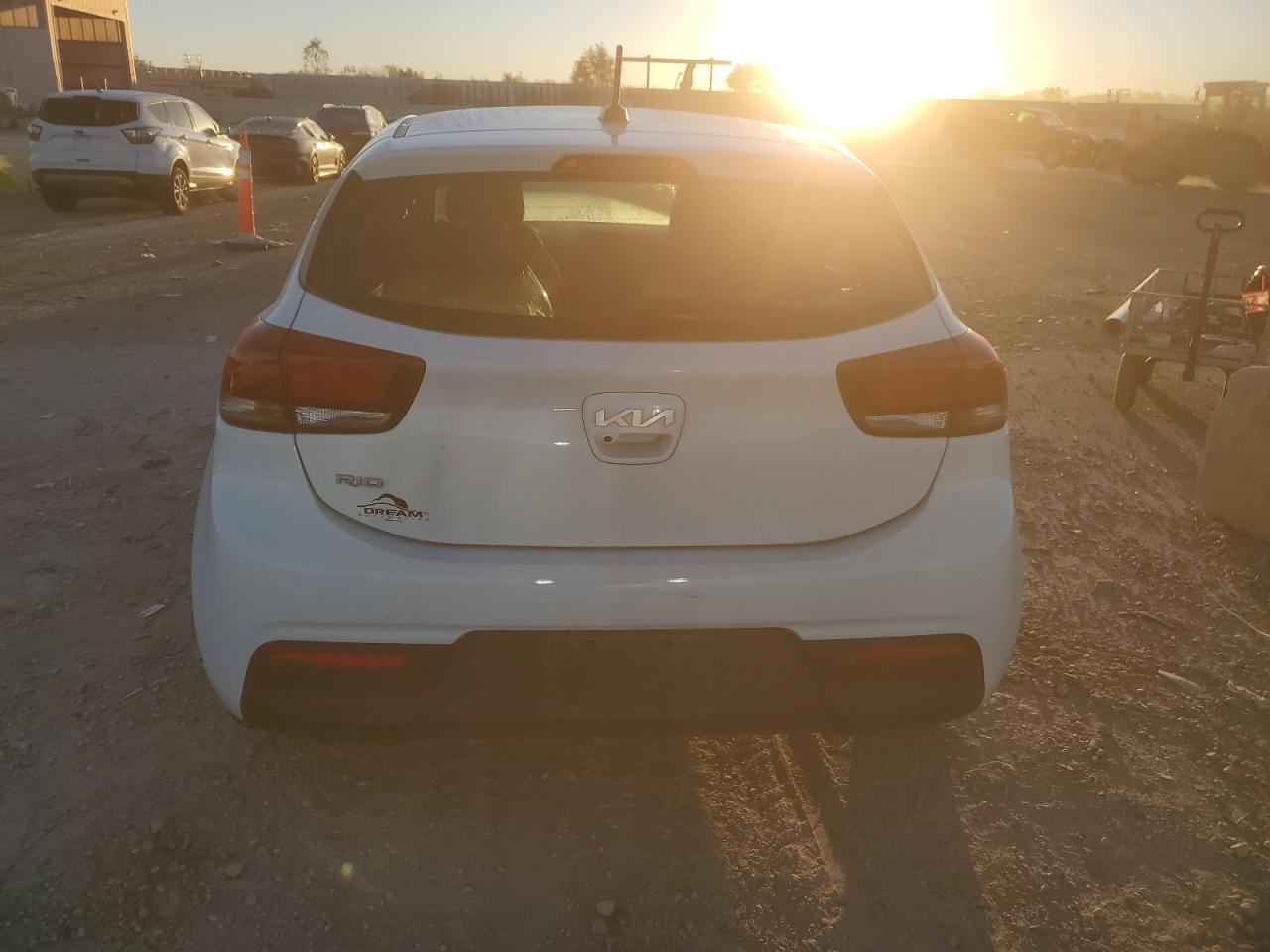 2023 Kia Rio S - Фото 6