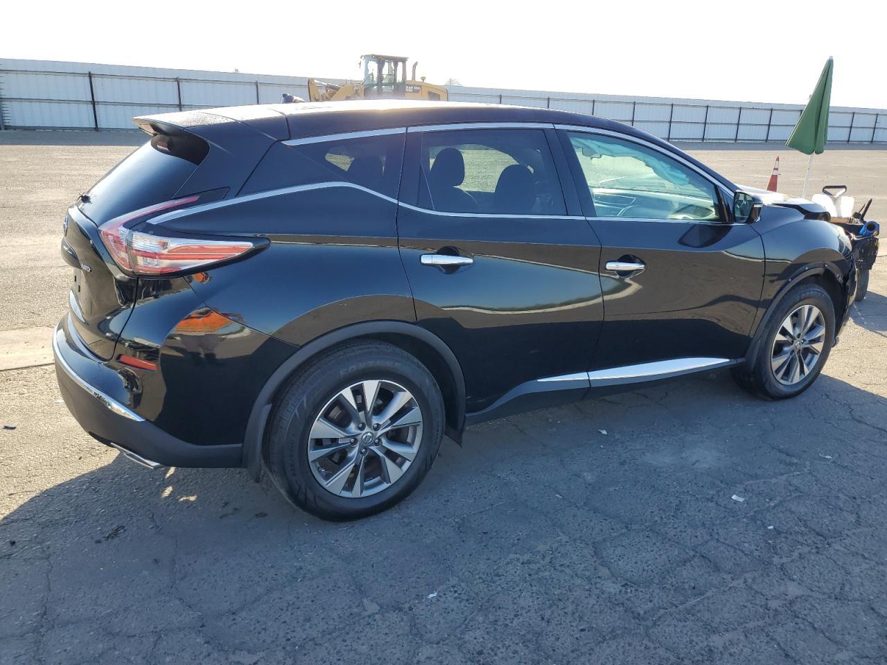 2015 Nissan Murano S - Image 3