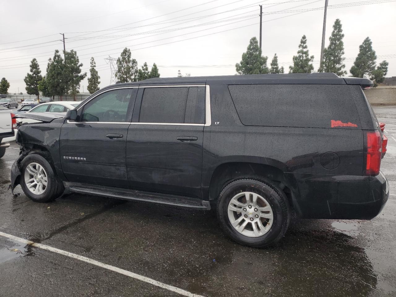 2015 Chevrolet Suburban K1500 Lt - Фото 2
