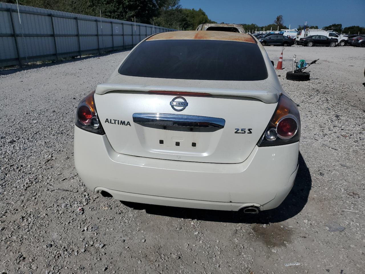 2010 Nissan Altima Base - Фото 6