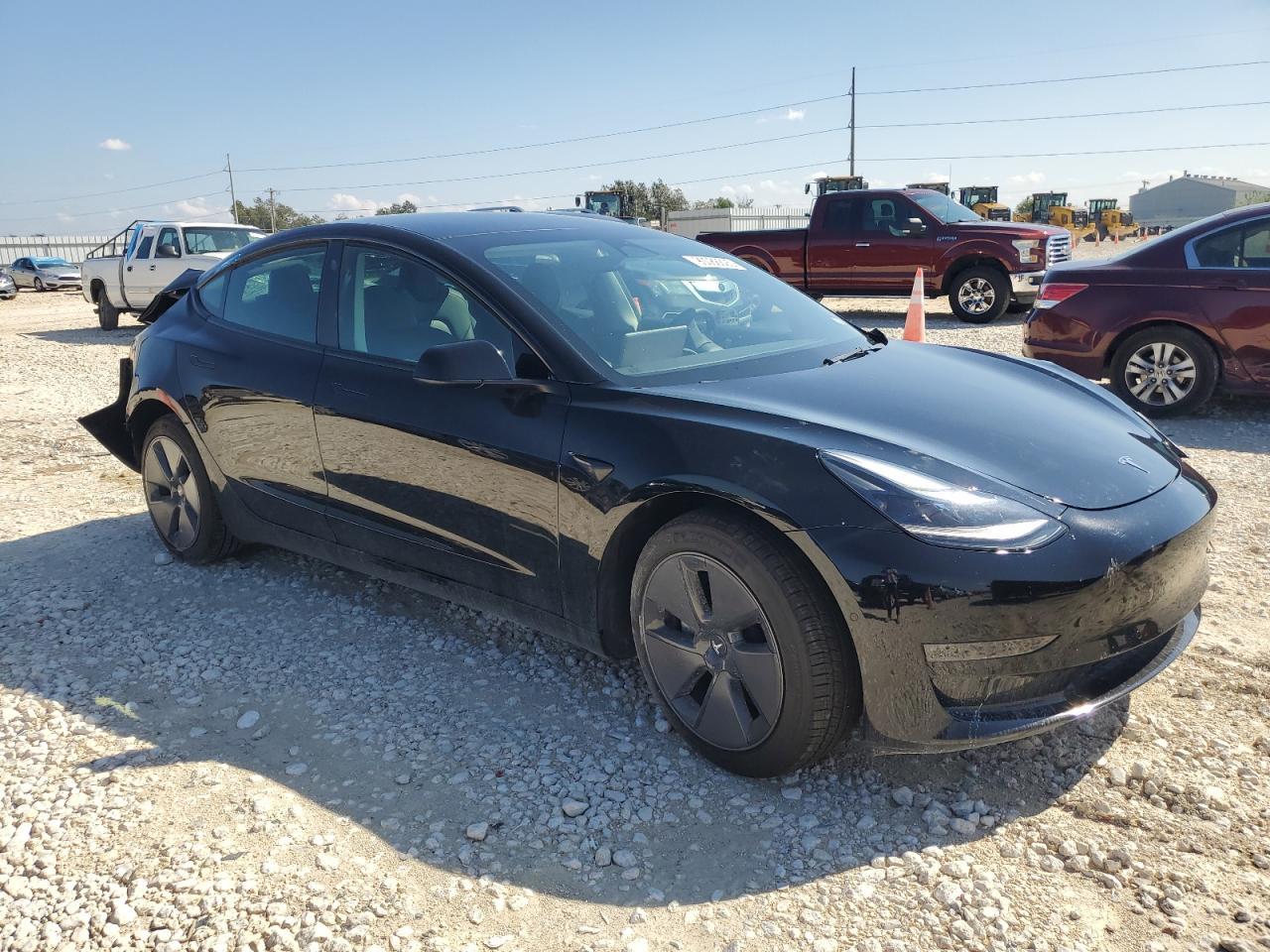2022 Tesla Model 3 - Фото 4