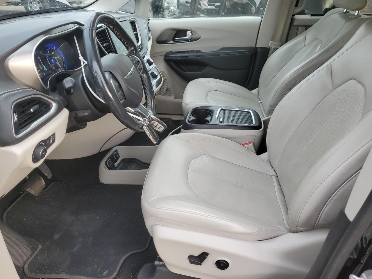 2021 Chrysler Pacifica Touring L - Image 7