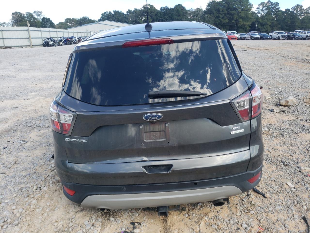 2017 Ford Escape Se - Image 6