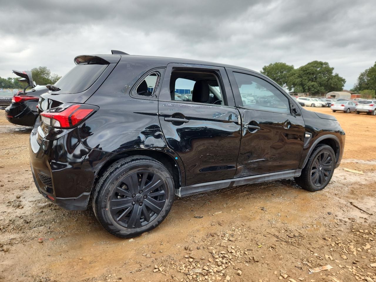 2022 Mitsubishi Outlander Sport Es - Фото 3