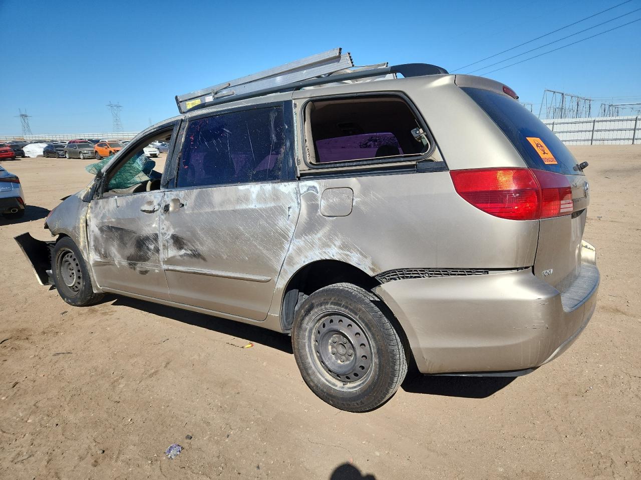 2004 Toyota Sienna Ce - Фото 2