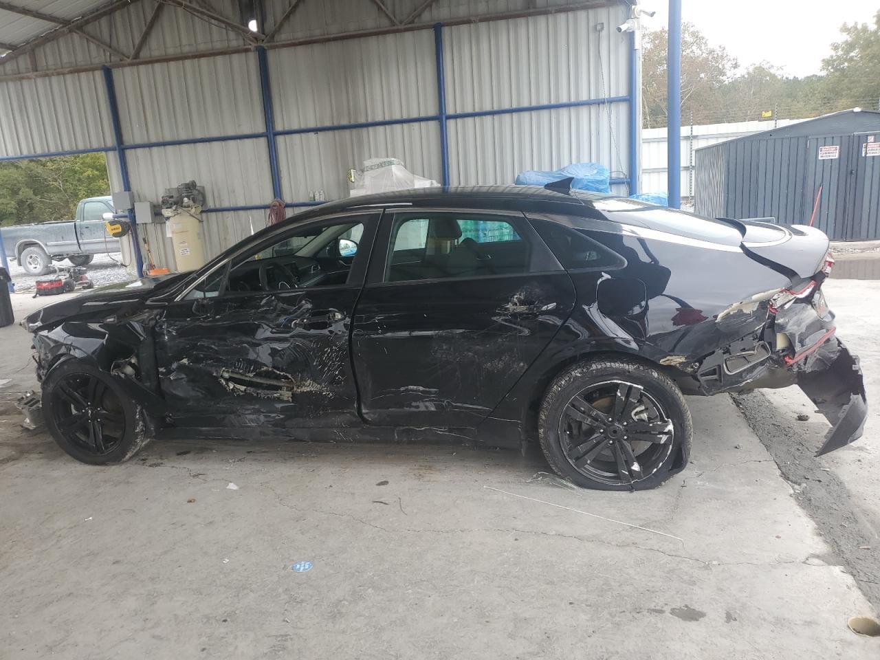 2022 Kia K5 Lxs - Фото 2