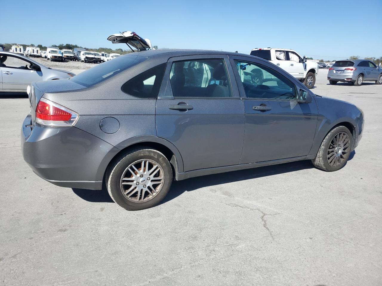 2009 Ford Focus Se - Фото 3