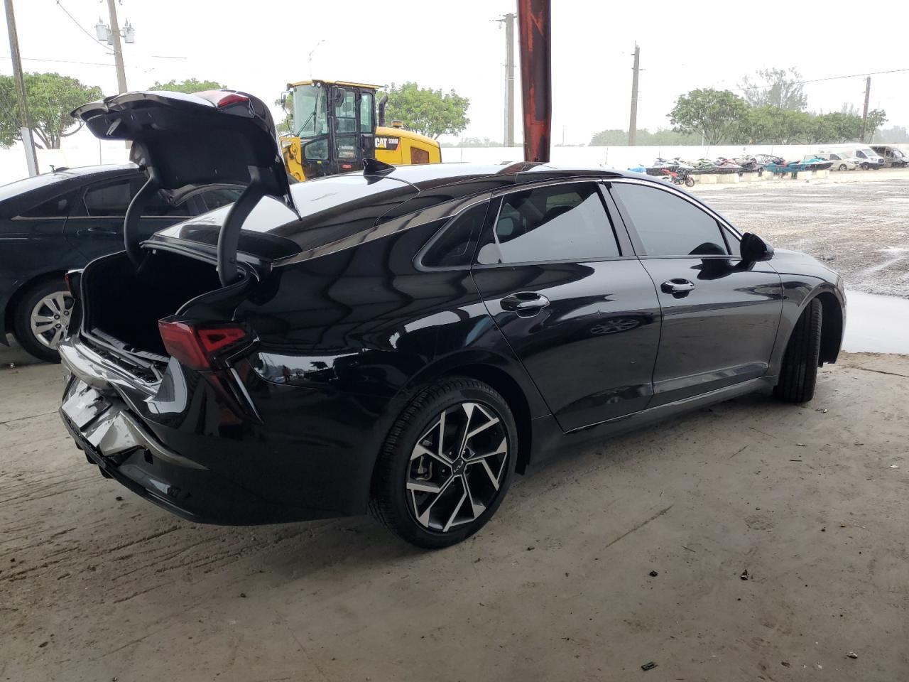 2025 Kia K5 Ex - Image 3