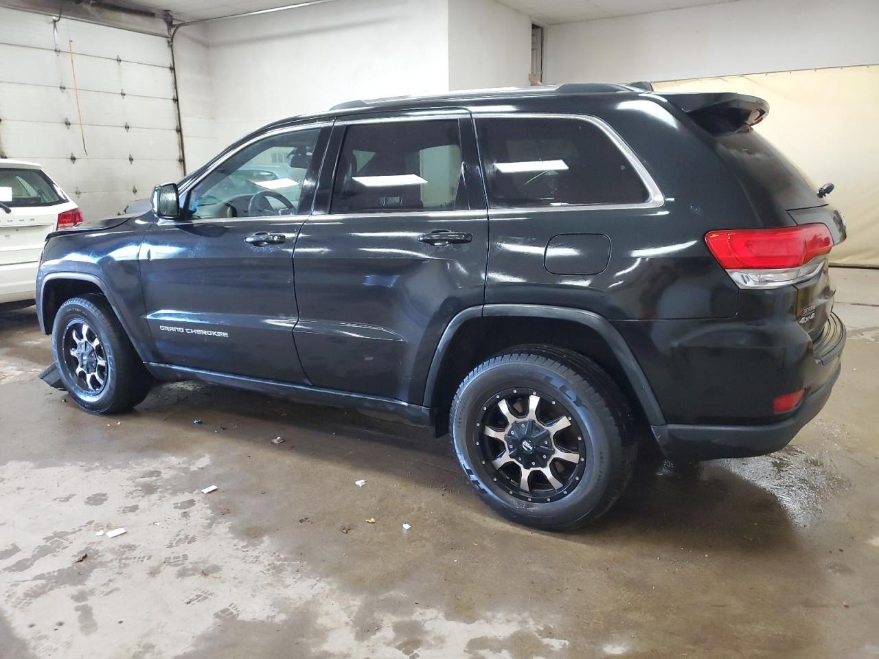 2016 Jeep Grand Cherokee Laredo - Фото 2