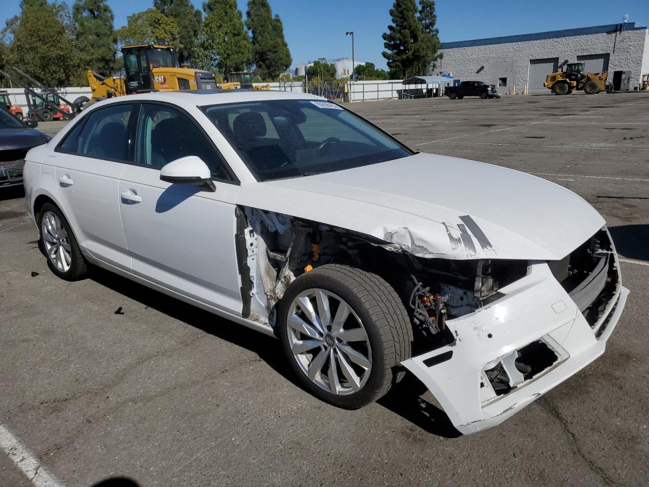 2017 Audi A4 Premium - Фото 4