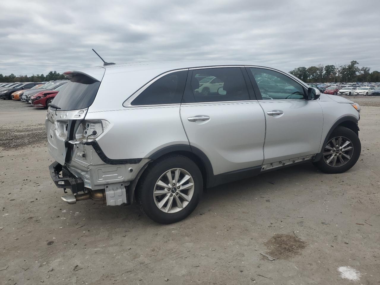 2019 Kia Sorento L - Фото 3