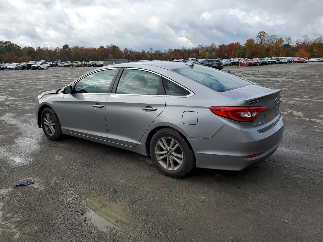 2017 Hyundai Sonata Se - Image 2