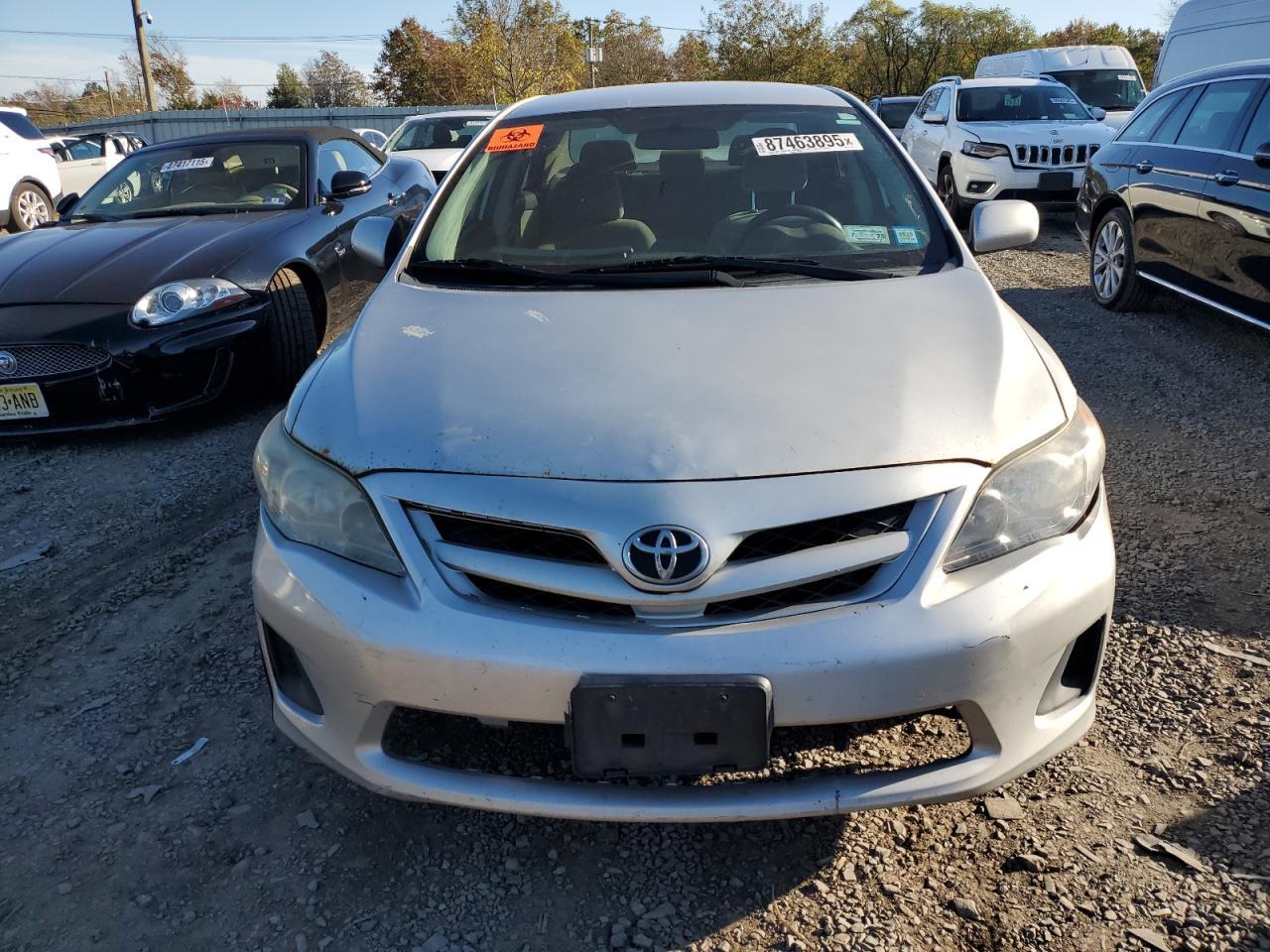 2013 Toyota Corolla L - Фото 5