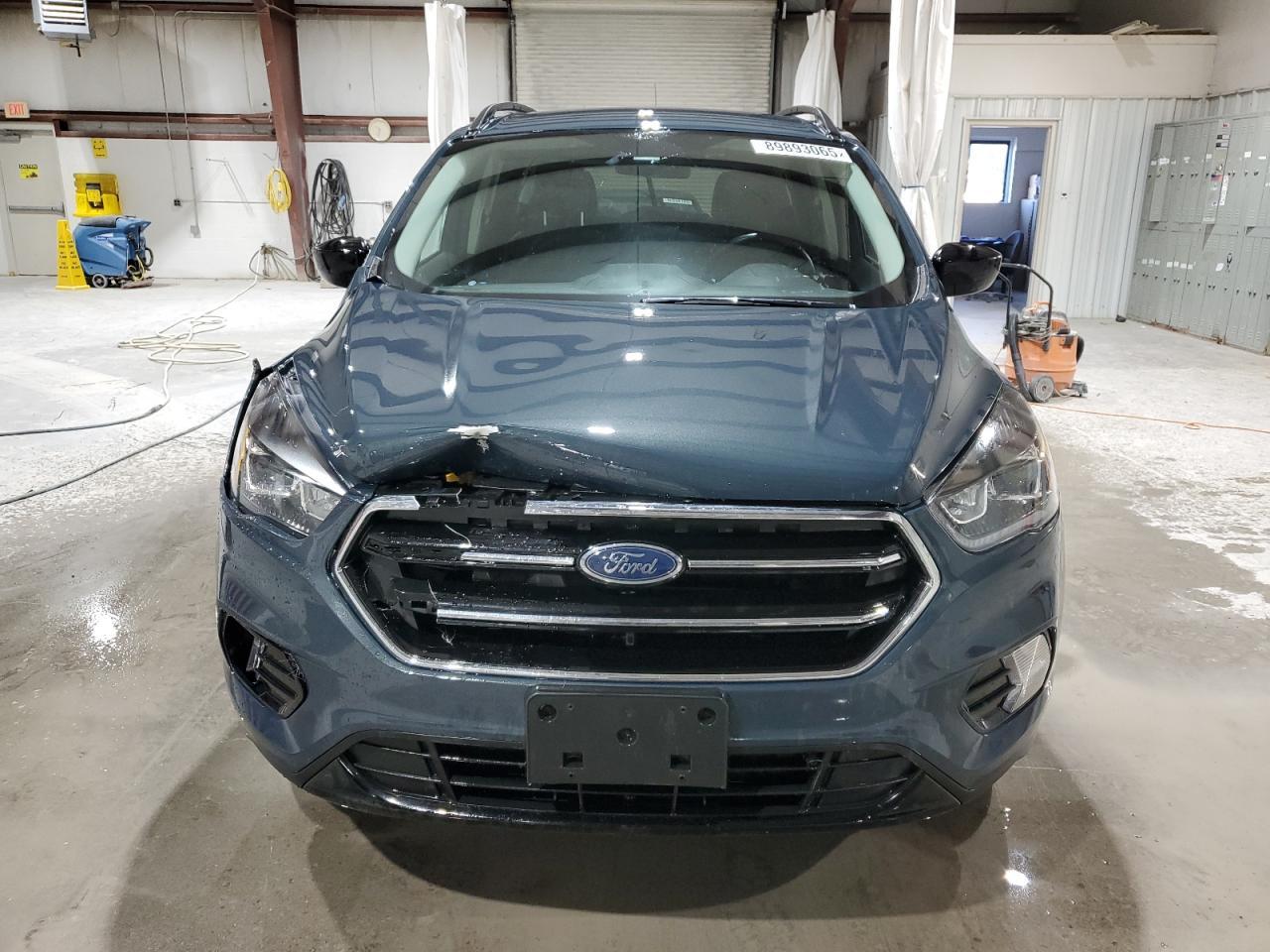 2019 Ford Escape Se - Фото 5