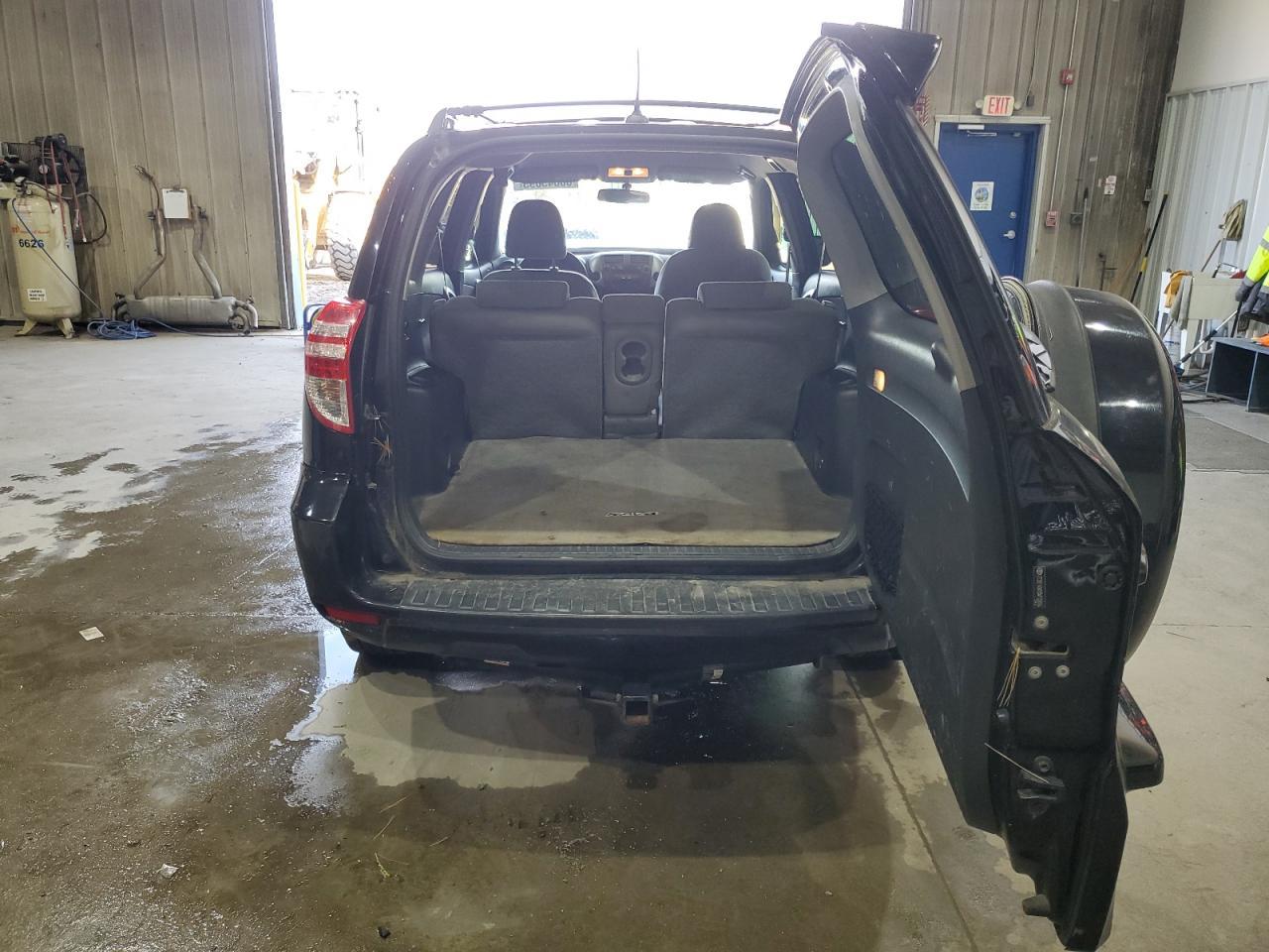 2011 Toyota Rav4 - Image 6