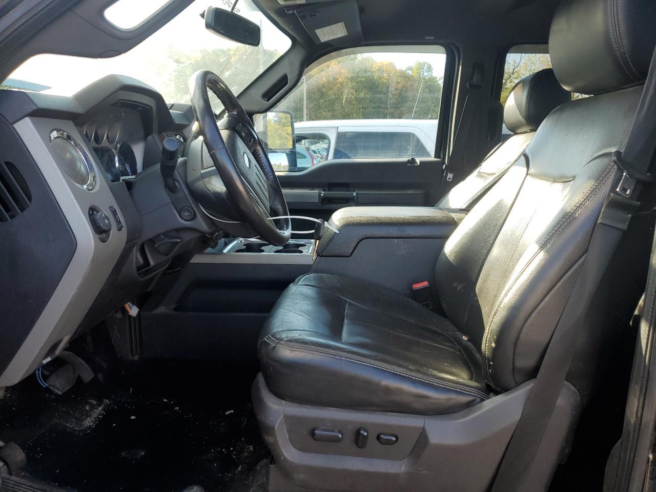 2016 Ford F-250 Lariat - Image 7