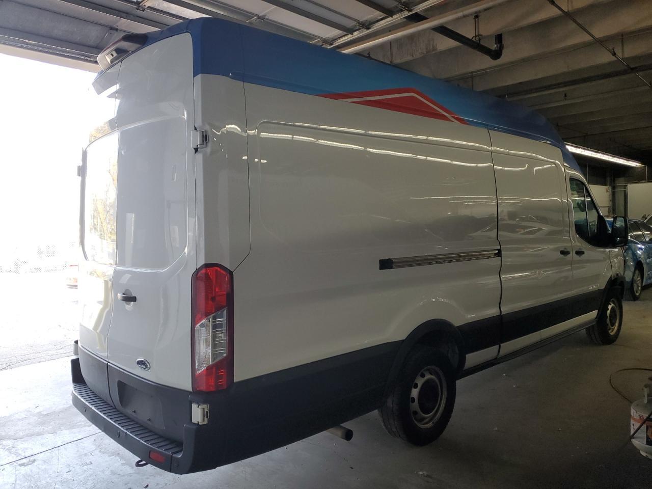 2022 Ford Transit T-350 - Image 3