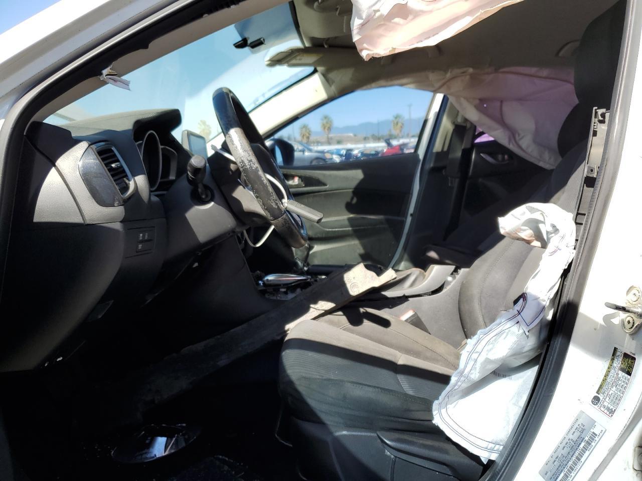 2015 Mazda 3 Touring - Image 7