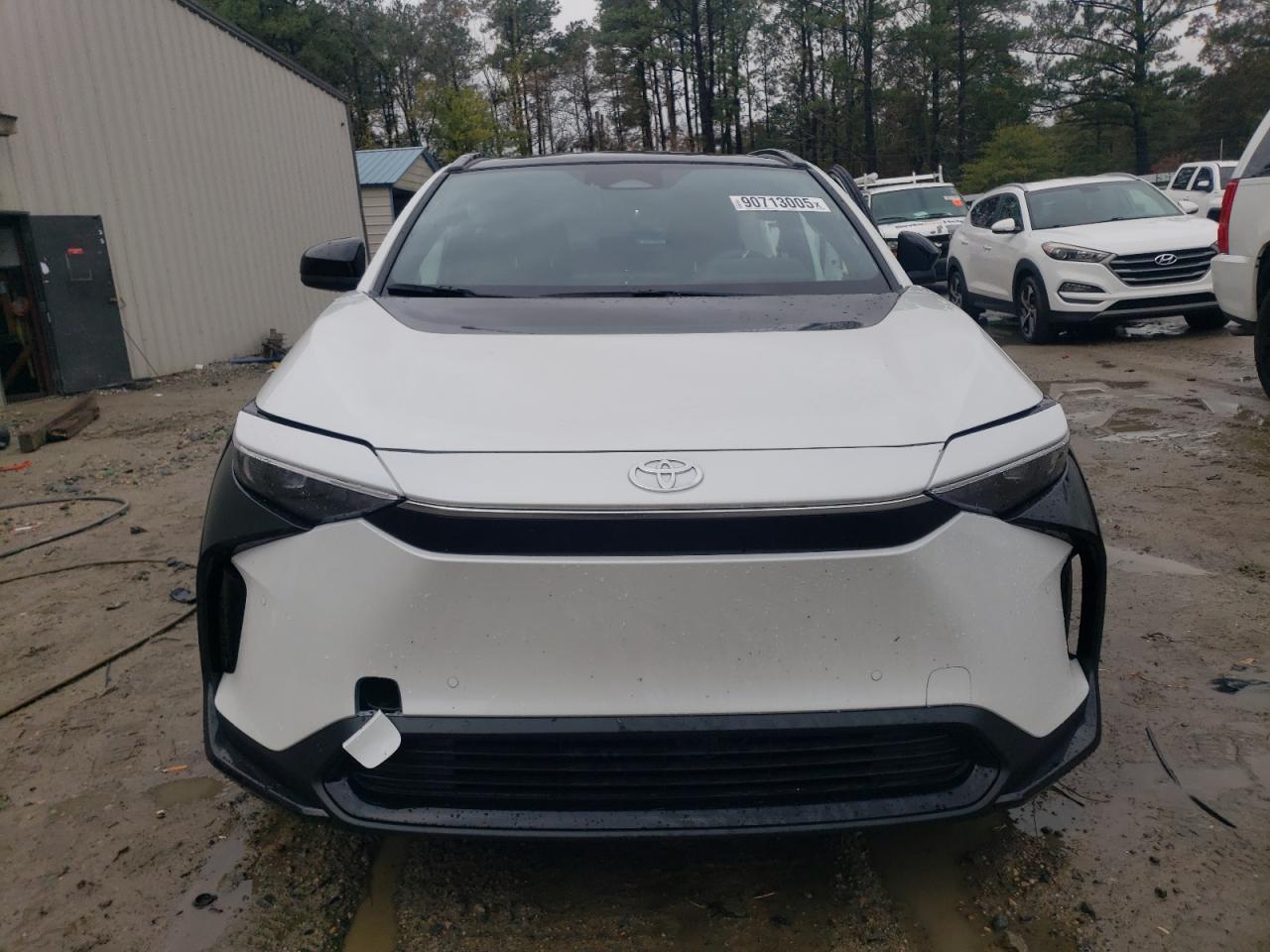 2025 Toyota Bz4X Xle - Image 5
