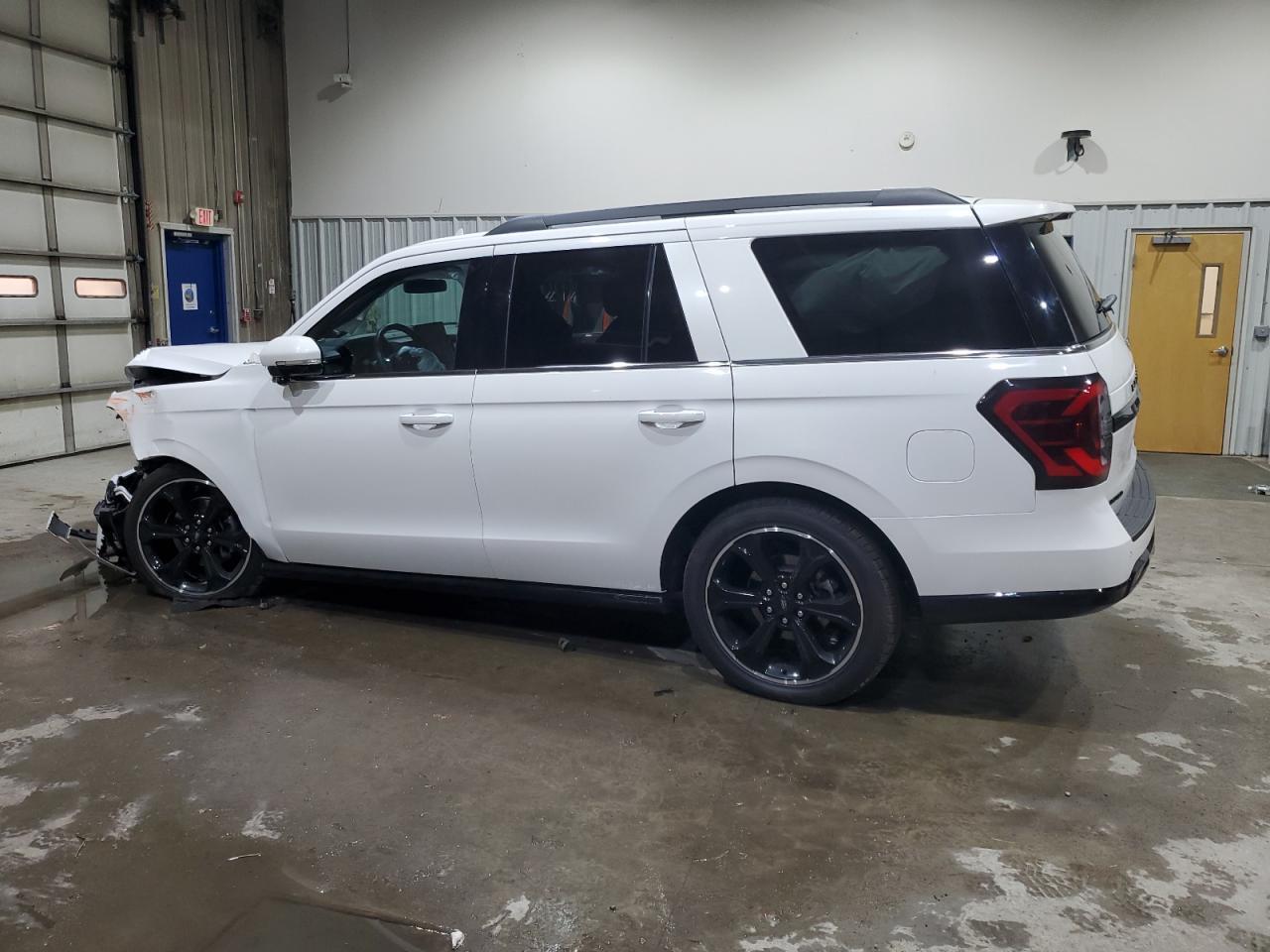 2023 Ford Expedition Limited - Фото 2