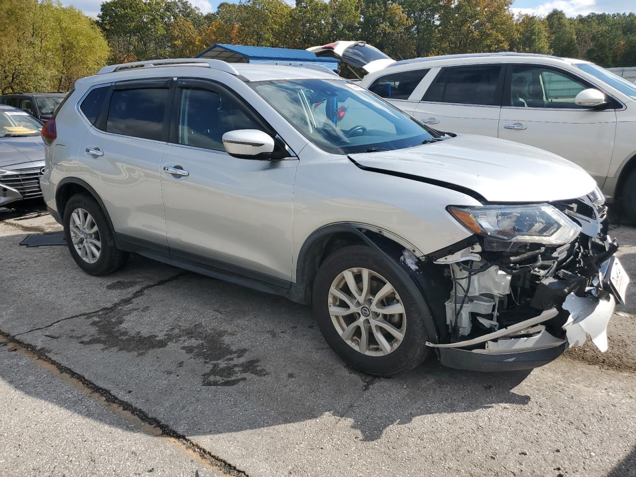 2019 Nissan Rogue S - Фото 4