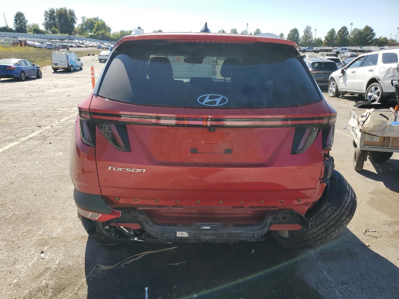 2022 Hyundai Tucson Limited - Image 6