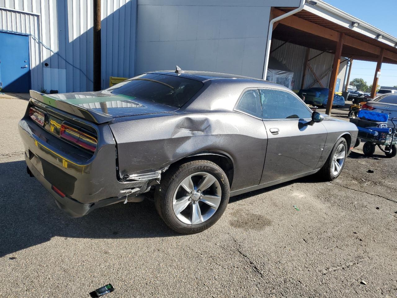 2020 Dodge Challenger Sxt - Image 3
