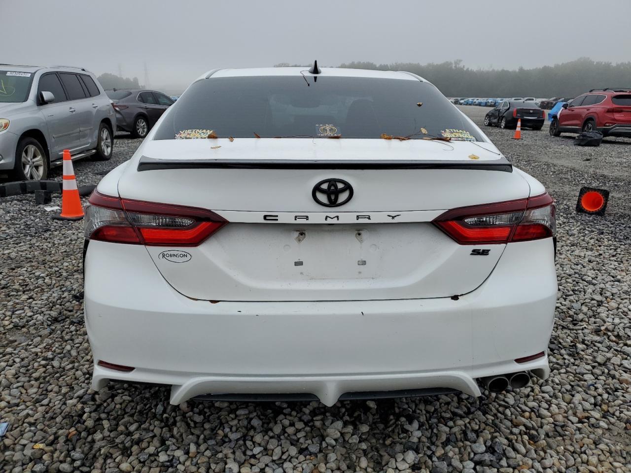 2021 Toyota Camry Se - Фото 6