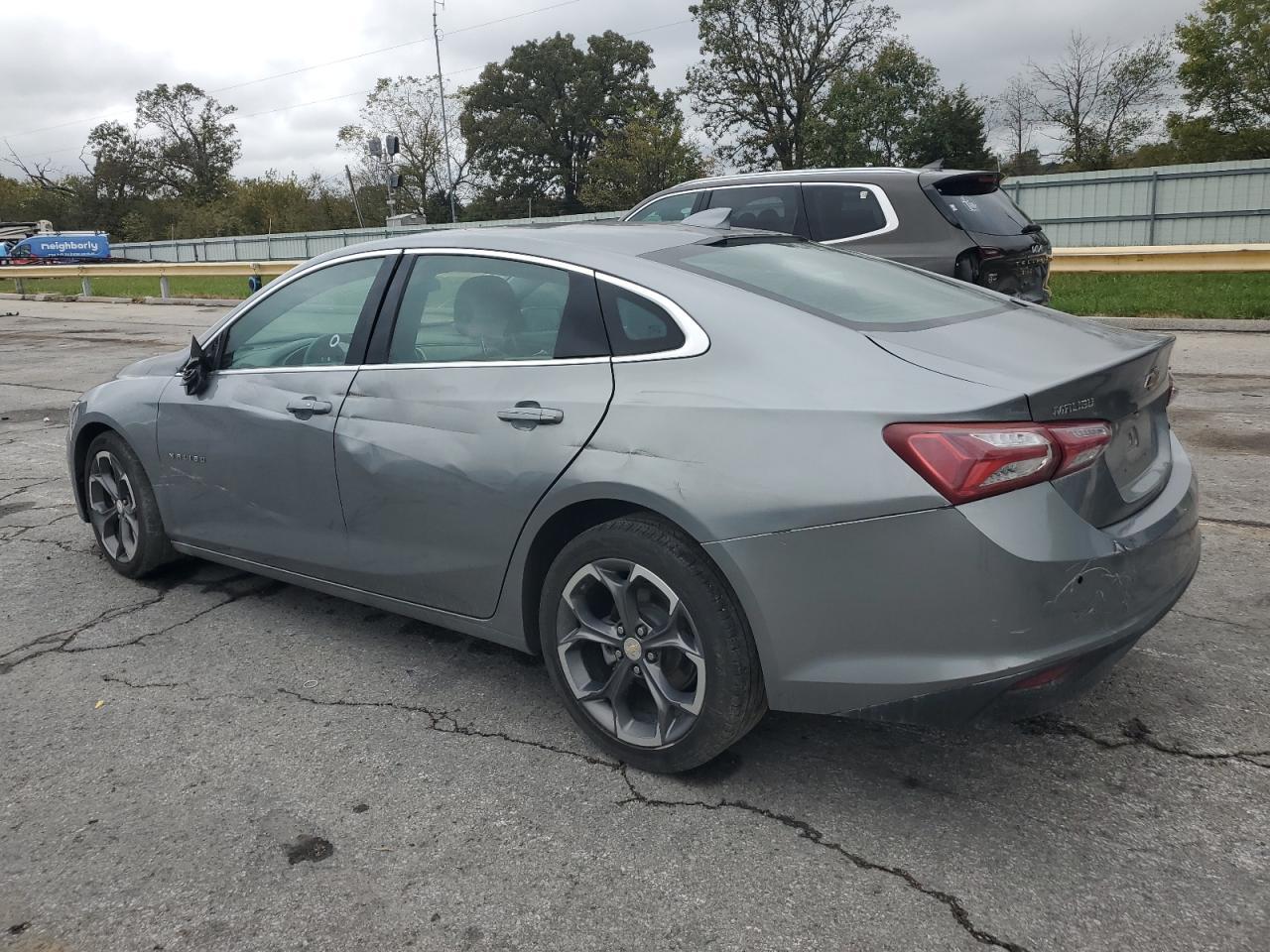 2023 Chevrolet Malibu Lt - Image 2