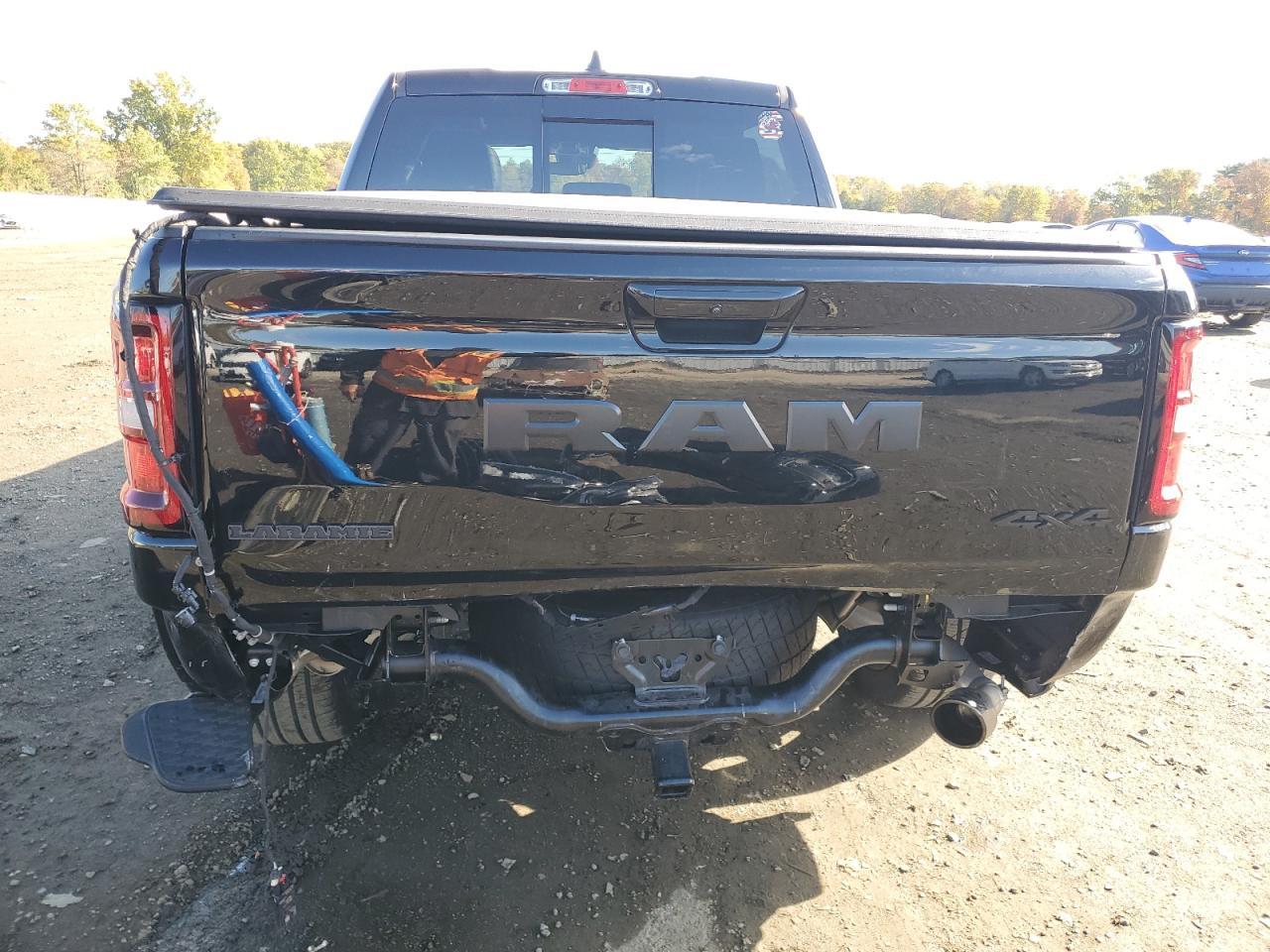 2025 Ram 1500 Laramie - Фото 6