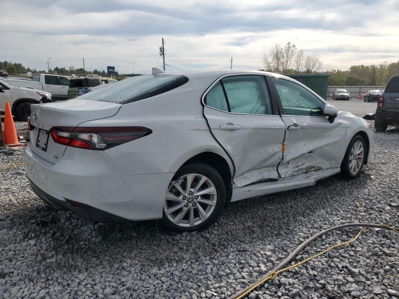 2024 Toyota Camry Le - Image 3