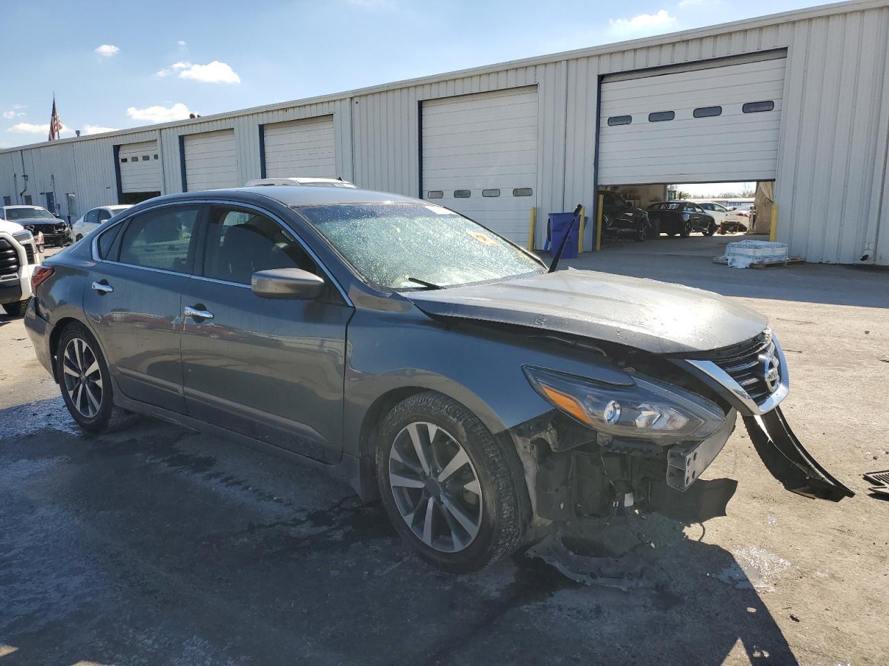2017 Nissan Altima 2.5 Sr - Фото 4