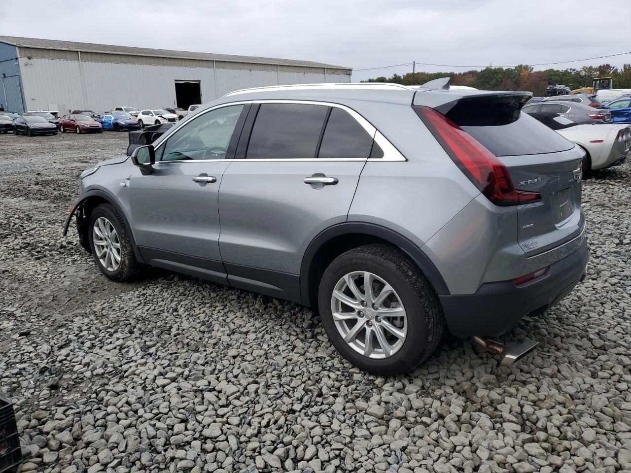 2023 Cadillac Xt4 Luxury - Image 2