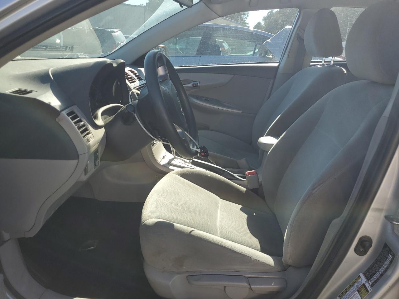 2013 Toyota Corolla Base - Image 7