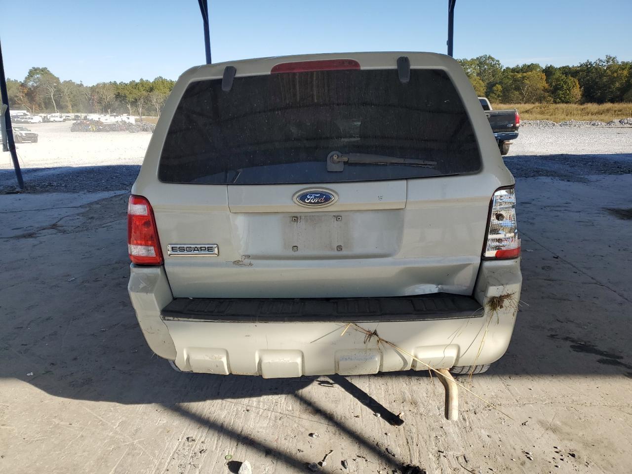 2009 Ford Escape Xls - Image 6