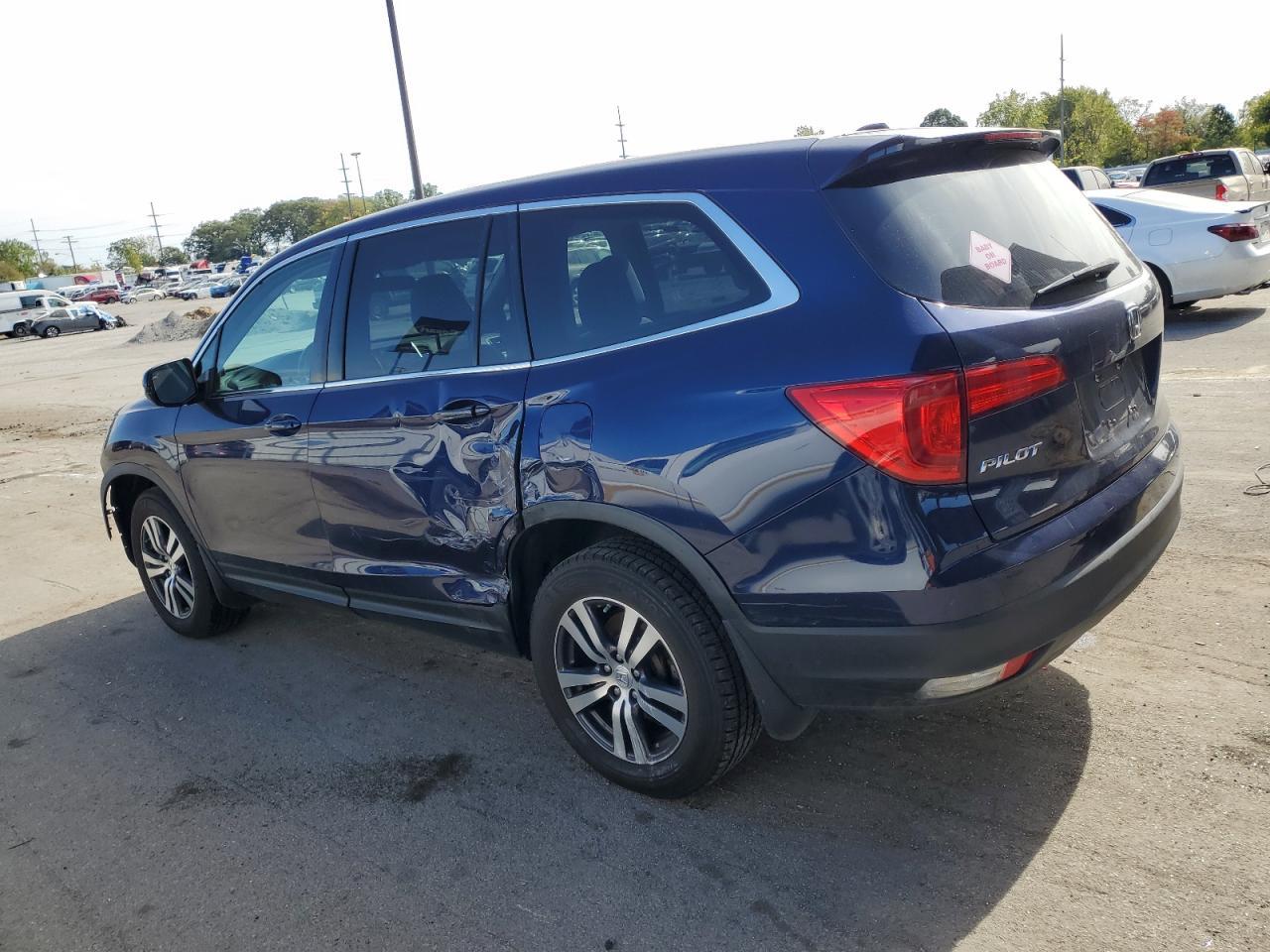 2016 Honda Pilot Ex - Image 2